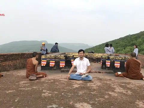 [NGƯỜI ĐƯA TIN] Nguyễn Trần Hoàng Phương và niềm đam mê dành cho hành hương Ấn Độ