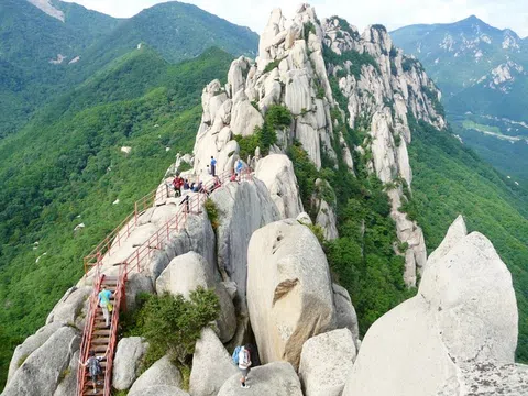 TOP 7 ngọn núi Hàn Quốc đẹp nên khám phá 