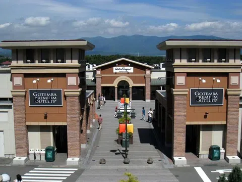 Gotemba Outlets - Địa điểm tham quan và mua sắm không thể bỏ qua ở Nhật Bản 