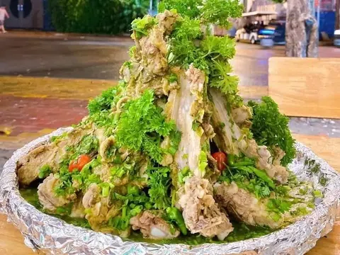 Trải Nghiệm Sườn Cay Thái Lan Ở Bangkok Nổi Tiếng Trứ Danh