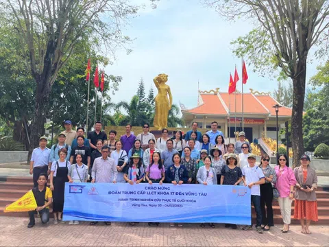 HÀNH TRÌNH VỀ NGUỒN CÙNG QUÝ ĐOÀN TRUNG CẤP LLCT KHÓA 17 – TRƯỜNG ĐẠI HỌC SƯ PHẠM TP.HCM TẠI VŨNG TÀU