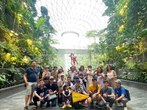 “MỘT HÀNH TRÌNH HAI QUỐC GIA”:  SINGAPORE - MALAYSIA CÙNG GIA ĐÌNH MS THƠ 