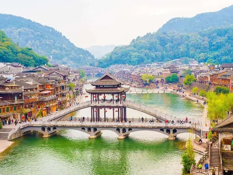 Du lịch Phượng Hoàng Cổ Trấn - nơi mang nét đẹp cổ kính Trung Hoa