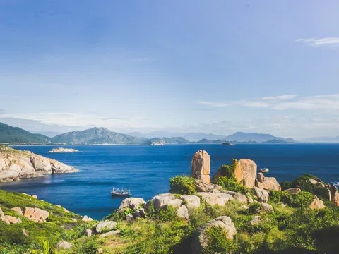 Tất tần tật kinh nghiệm du lịch Đảo Bình Hưng ở Cam Ranh