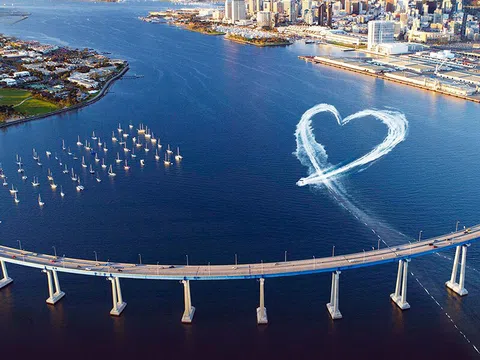 Trải nghiệm đặc biệt với Cầu Coronado - biểu tượng tuyệt đẹp của San Diego