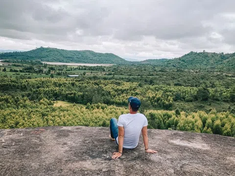 KHÁM PHÁ CHƯ B'LUK - HANG NÚI LỬA DÀI NHẤT ĐÔNG NAM Á (NÚI LỬA CHƯ B'LUK)