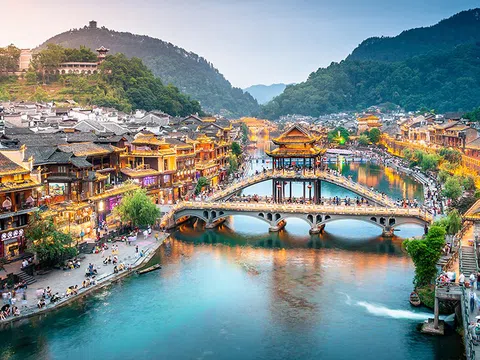 TOUR TRUNG QUỐC 6N5Đ | TƯƠNG TÂY TAM HIỆP | ĐẬP TAM HIỆP - PHƯỢNG HOÀNG CỔ TRẤN - TRƯƠNG GIA GIỚI - NGHI XƯƠNG